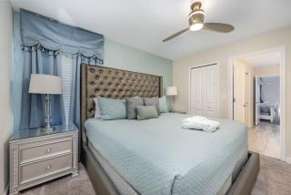 9 Bed Pool, Spa, Movie Room & Game Room! home - Davenport - 1