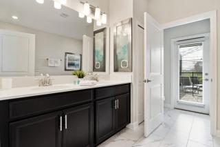 Spacious 8 Bed Pool Home with Game Room condo - 2