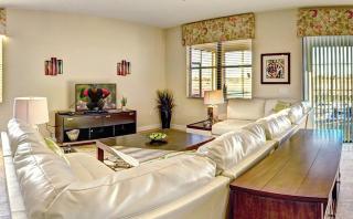 Cozy Pool 4 Bed Home with Spa home - Davenport - 0
