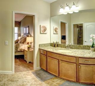 Cozy Pool 4 Bed Home with Spa home - 3