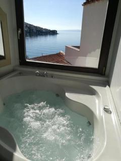 Beach house BellaVista with hot pool - Trogir - 6