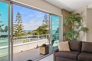 Ocean View Penthouse by Ready Set Stay - Cowes - 4