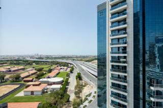 Frank Porter - Capital Bay Tower B - 1