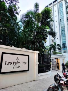 Palmtree Villas Two Condotel Near Airport - Manila - 1