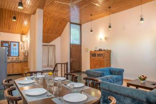 3 Br Harrington Villa Kitchen Living room AC - Kasauli - 2