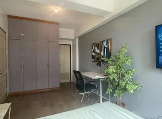 Spacious 1 Bedroom unit Forbeswood Heights - 4