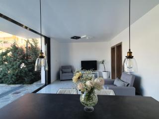 Private Pool House for 6 by Olivujoj - 4