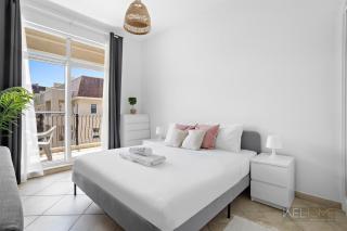 WelHome - Stylish Studio with Park Views in Regent House 2 - Dubai - 8