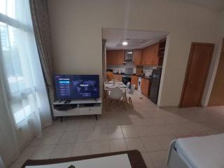 Cozy Studio in Discovery Gardens - Dubai - 3