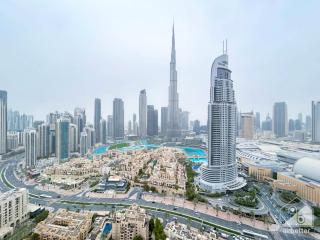 Spacious 3.5 Bedroom Apartment in Burj Royale - 0