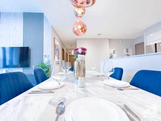 Spacious 3.5 Bedroom Apartment in Burj Royale - Dubai - 1