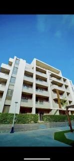 Chalet on the ground floor with a private garden in Grand Hills Village for families شاليه بالطابق الارضى مع جنينه خاصه بقريه جراند هيلز للعائلات - Dawwār ‘Abd Allāh - 7
