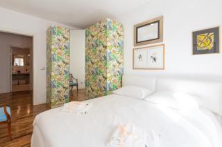 Realkasa Urbana Luxury Apt - 1