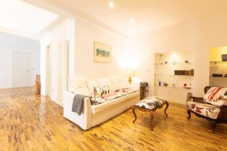 Realkasa Urbana Luxury Apt - Bolonia - 4