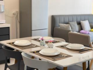 Urban Suites - Dolphin's Home - Jelutong - 6