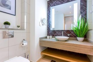 Veluxa - Fabulous 1Bed in Paramount! - 1