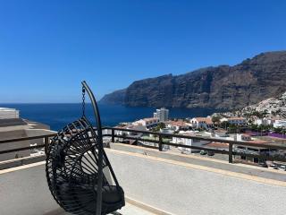 4 bedroom 2 bathroom Penthouse with Private patio and jacuzzi, astonishing views of Los Gigantes - Puerto de Santiago - 8