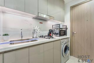 Cozy Studio in Azizi Rivera, MBR - Host & Stay - Dubai - 2