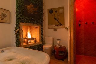 Sintra WOW - Unique double Smart Room in 17th century Palace! Hot tub, Snooker, BBQ, PS5, Sauna, Gym - Sintra - 3