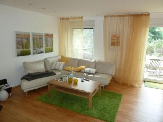 The Fischerhaus on lake Malkwitzer See - - 9