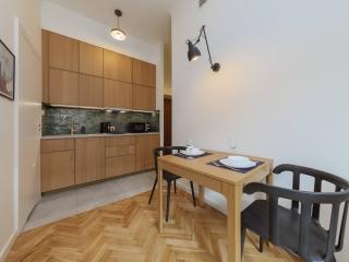 Canary Corner Studio City Centre - Varsovia - 8