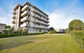 Cozy Apartment In Lido Di Camaiore - 3