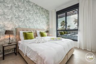 ViVi Homes - Fari Pool, Sauna, Gym & Sea View - 4