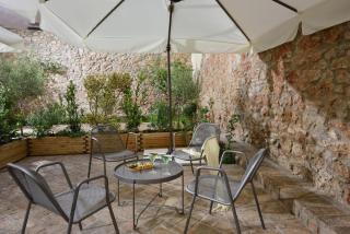Magnificent Athens Villa 1 Bedroom Villa Aizen Garden View Ground Floor Platia Agion Asomaton - Athènes - 9