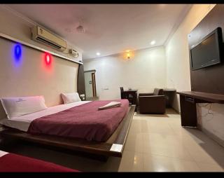 Siddi Vinayaka hotel - Hyderabad - 2