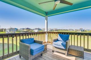Near Beach Access Galveston Home with Grill and Patio - Galveston - 9