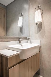 Luxury 1BR Getaway: Steps from Dubai Hills Park - Dubai - 1