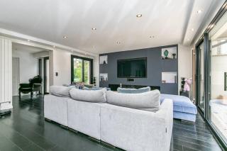 Villa, centre-ville, Paris, Disneyland, Ascenseur, Parkings - 3