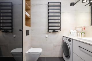 Lema 19 Uniqe Apartment in Krakow with Garden Air Conditioning Parking near Tauron Arena by Renters Prestige - 2