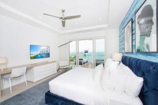 Rum Point Resort 306 - 2