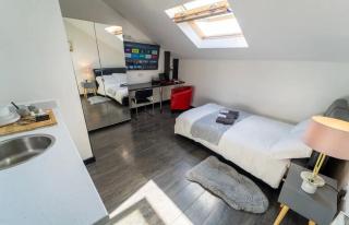 6 Bed House for Contractors/Groups/Guests - Birmingham - 2