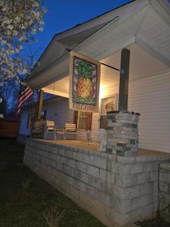 Flatt Creek Cottage - Livingston - 4