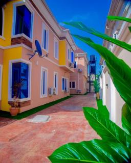 TRIPPLE A APARTMENTS - Lagos - 0
