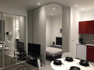 Nice Renting - GALLO - New Modern Loft Old Town Massena - 0