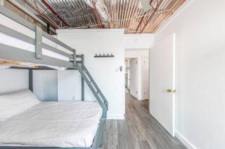 Livin Right Surf Loft: pickleball, basketball, close to the fun - Fort Walton Beach - 9