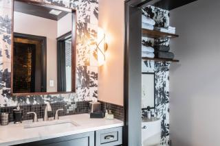80 Lex 204 Industrial Chic Apt - Asheville - 2