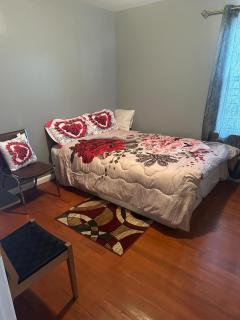 Divine Villa and Resorts 67 Sherman 5mins to EWR Airport and 4mins to Penn Station Newark, 20Mins to New York - Newark - 1