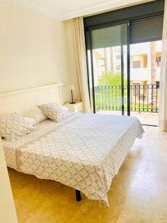 Roda Golf. Poolside apartment - 1