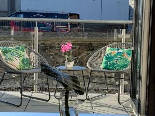 The Surfers Paradise - Portrush - 2