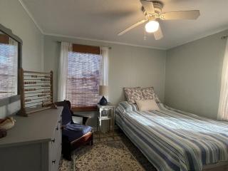 SEA ESCAPE cottage - 1
