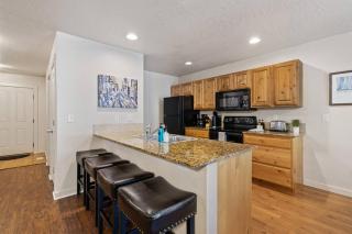 Charming home w/ Fenced Yard On Quiet Street (98) - Meridian - 8