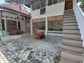 Krui penginapan jokowi - 2