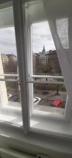 Small Sunny park view apartment - Praga - 6