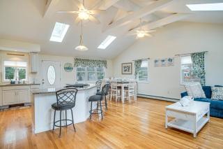 2 Mi to Beach East Falmouth Home with Game Room - East Falmouth - 6