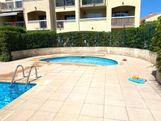 Studio petit jardin, piscine - Cogolin - 9