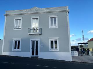 Aires Hostel - São Roque do Pico - 0